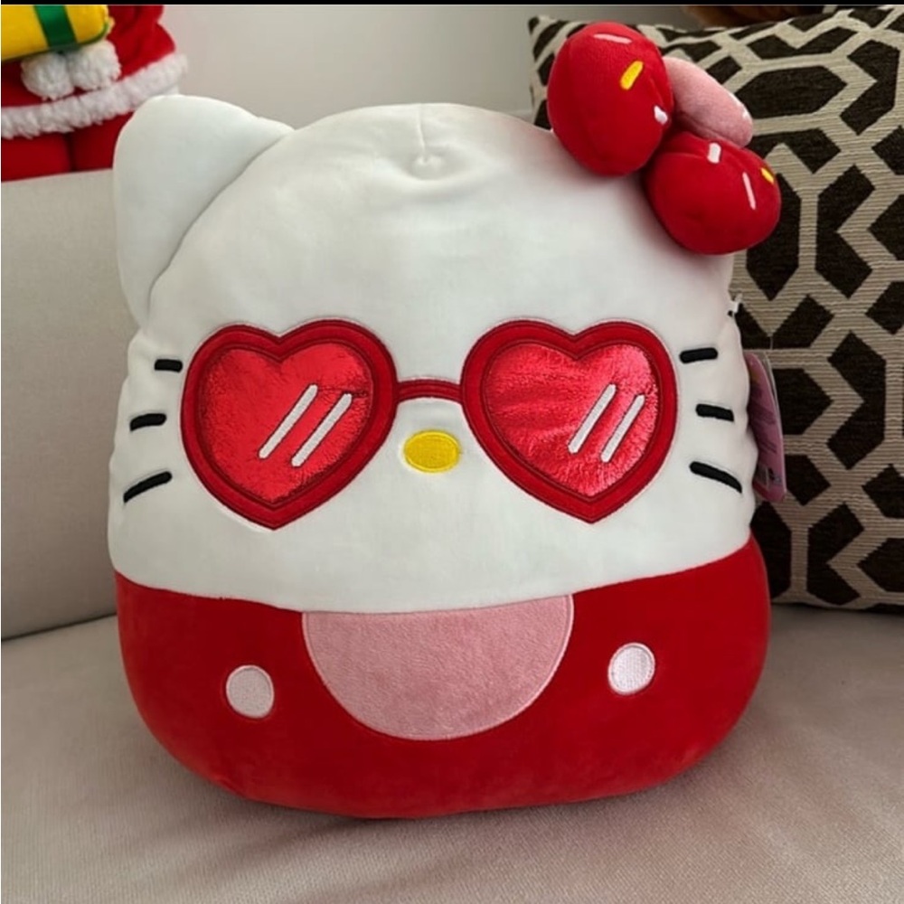 New Squishmallow Sanrio Cute Hello Kitty 14” Plush Red Heart Sunglasses Bow NWT